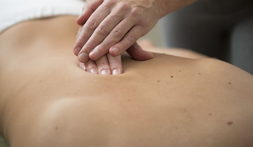 masáž, záda, terapie, hloubková masáž,